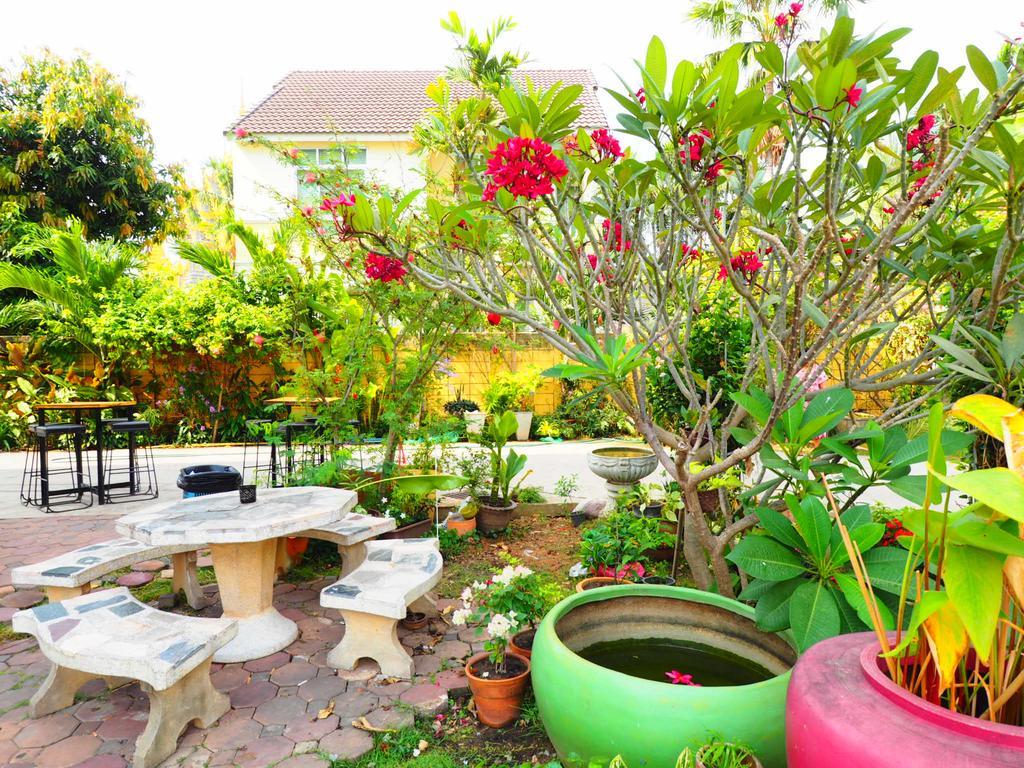 Banmeesukko Bed & Breakfast Phitsanulok Exterior photo
